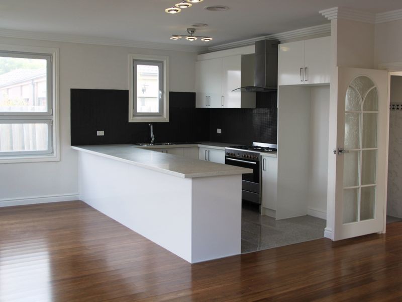 2/10 Saddle Wynd, Truganina VIC 3029