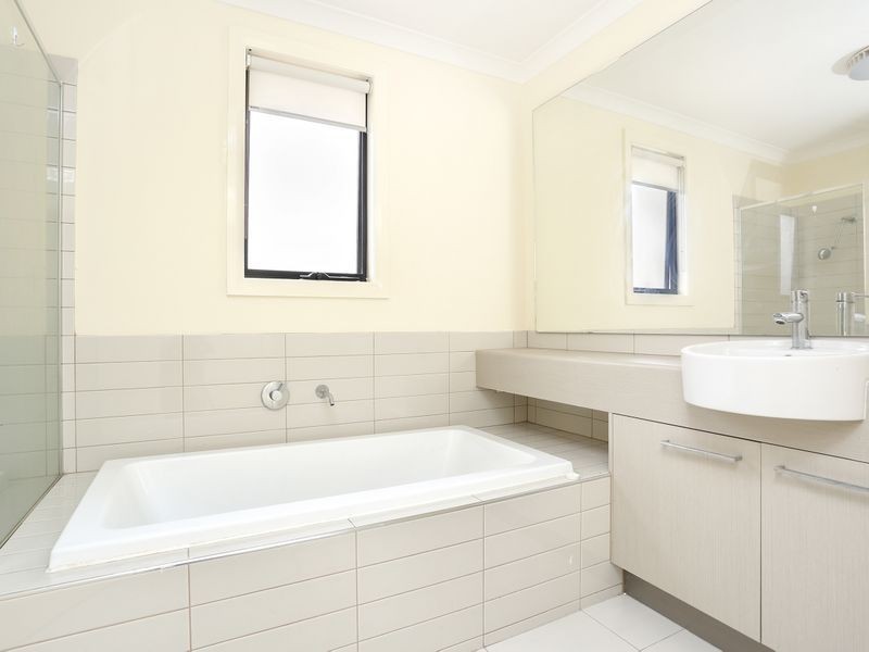 17 Regent Close, Burnside Heights VIC 3023