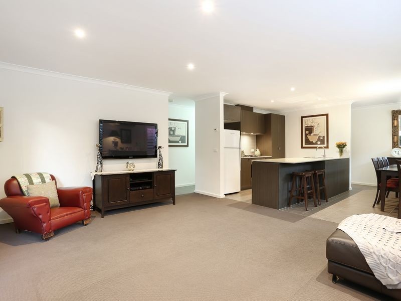 62 Tom Roberts Parade, Point Cook VIC 3030
