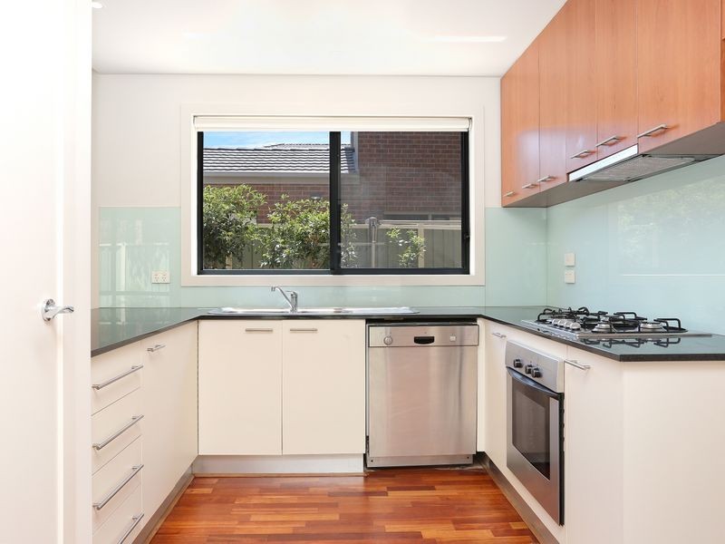 10 Portmans Lane, Point Cook VIC 3030