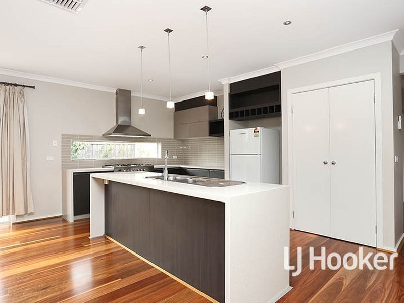 26 Windorah Drive, Point Cook VIC 3030