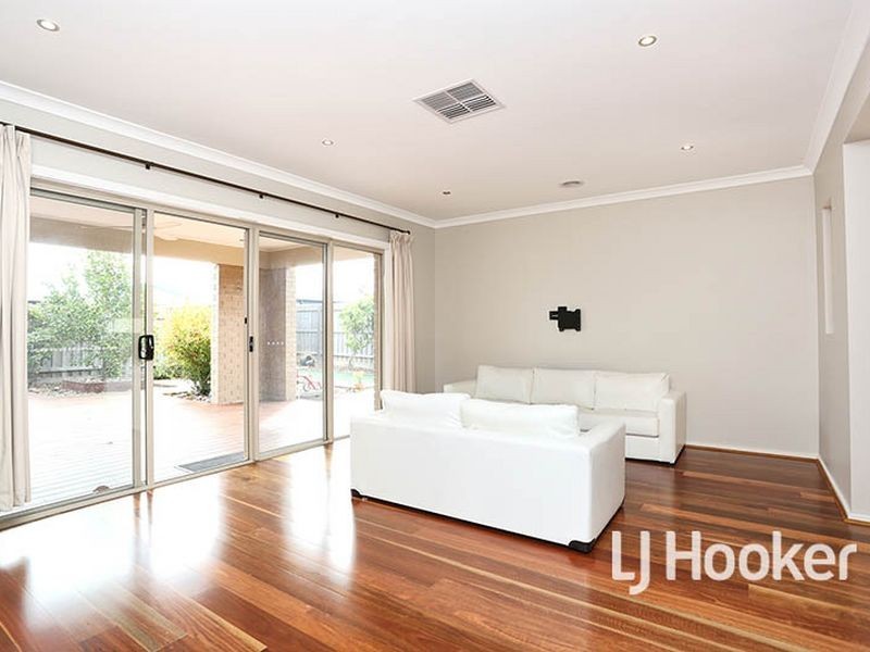 26 Windorah Drive, Point Cook VIC 3030