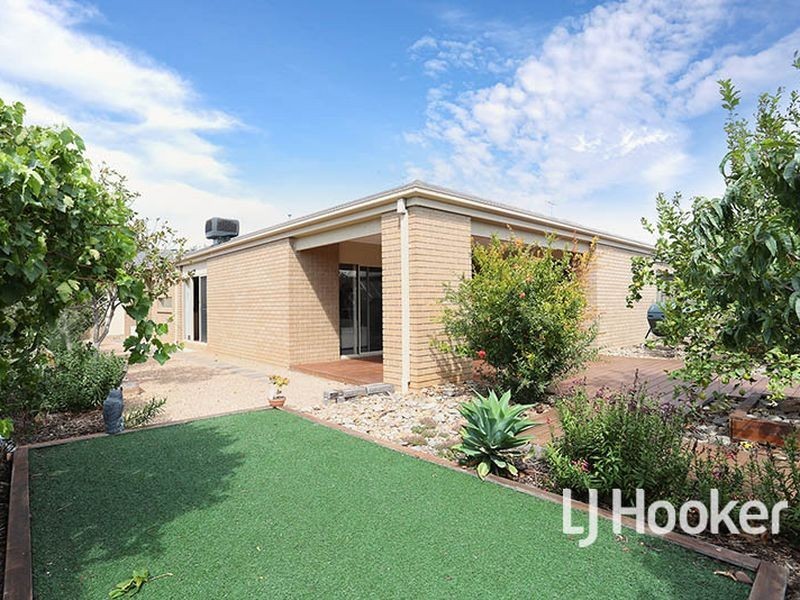 26 Windorah Drive, Point Cook VIC 3030