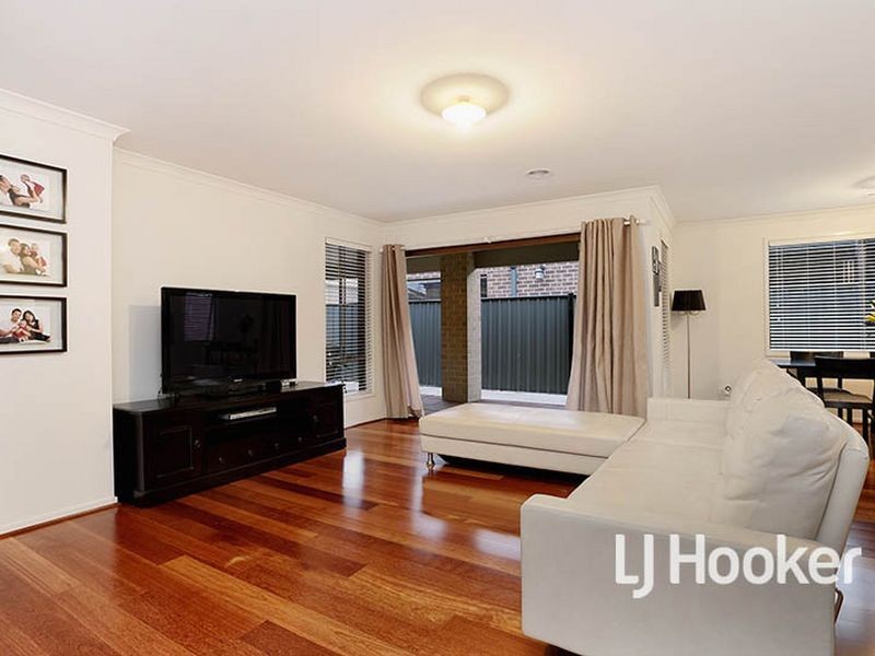 3 Metcalf Way, Point Cook VIC 3030