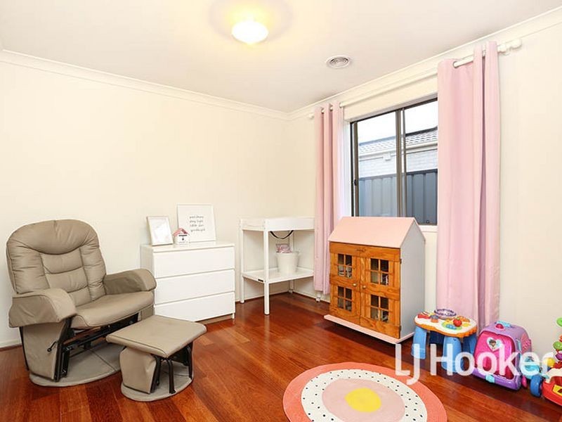 3 Metcalf Way, Point Cook VIC 3030