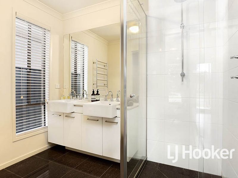 3 Metcalf Way, Point Cook VIC 3030