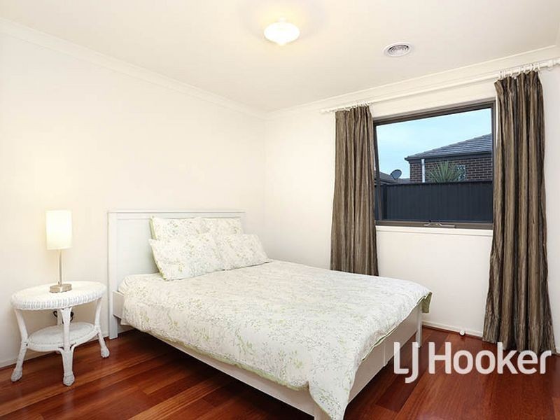 3 Metcalf Way, Point Cook VIC 3030