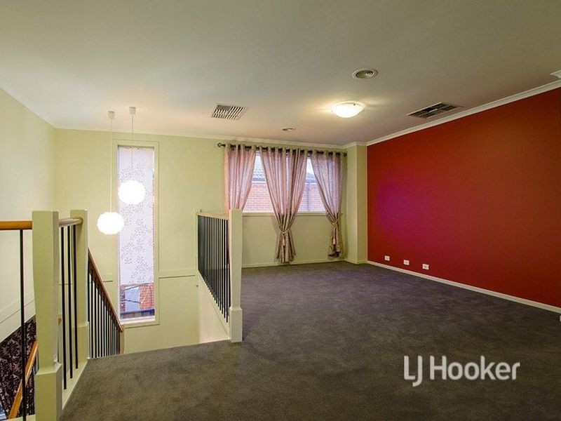 15 Oliver Place, Point Cook VIC 3030