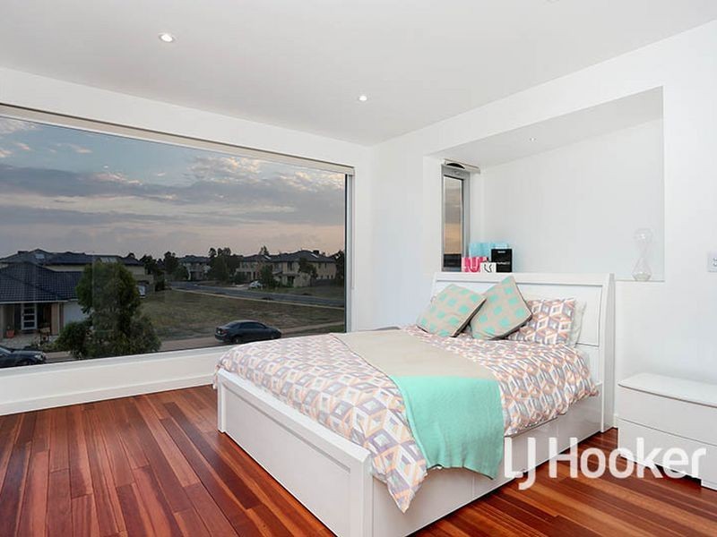 161 Sanctuary Lakes South Boulevard, Sanctuary Lakes VIC 3030