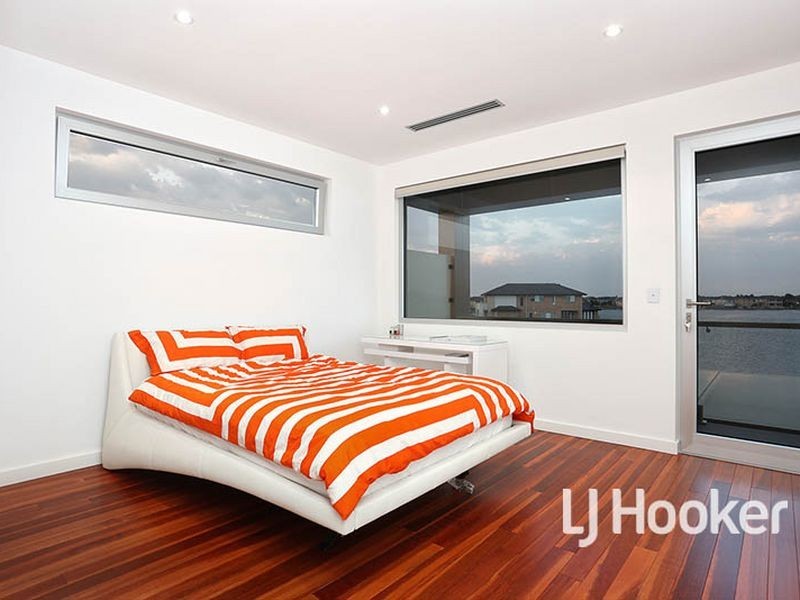 161 Sanctuary Lakes South Boulevard, Sanctuary Lakes VIC 3030