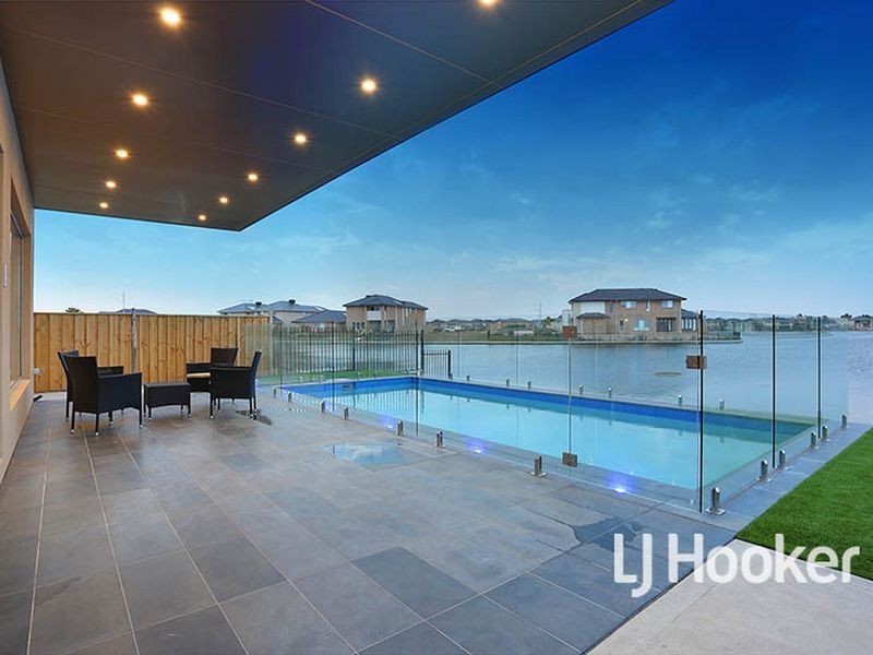 161 Sanctuary Lakes South Boulevard, Sanctuary Lakes VIC 3030