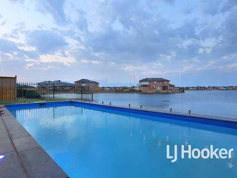 161 Sanctuary Lakes South Boulevard, Sanctuary Lakes VIC 3030