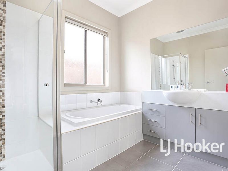 31 Lilyturf Drive, Tarneit VIC 3029
