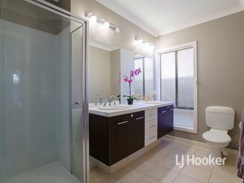 9 La Spezia Court, Point Cook VIC 3030