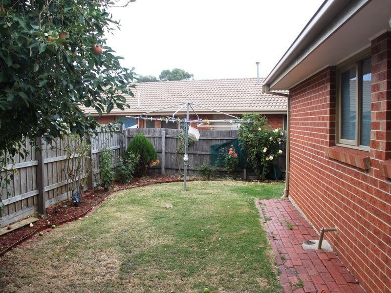 82 Mintaro Way, Altona Meadows VIC 3028