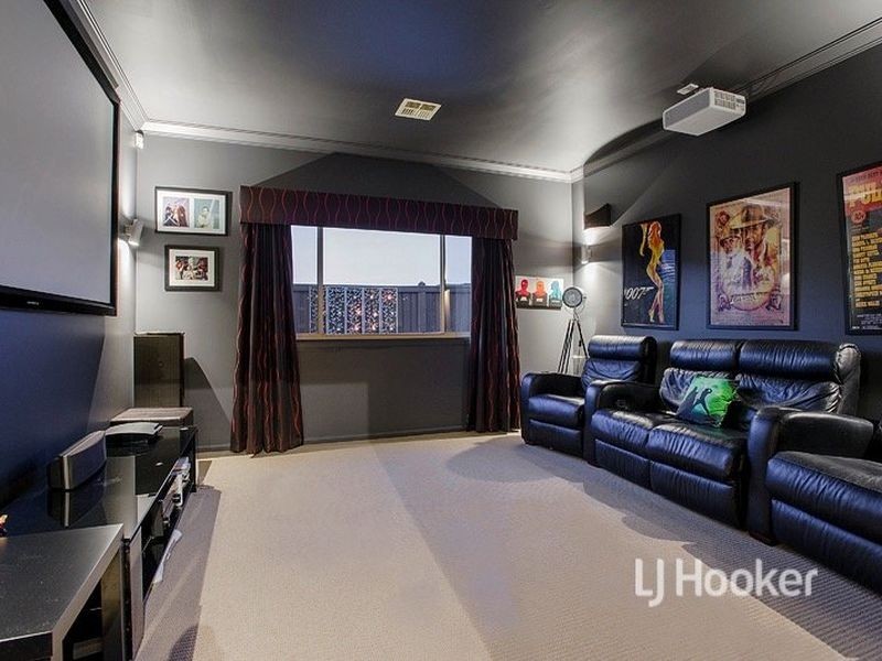 6 Urchin Way, Point Cook VIC 3030