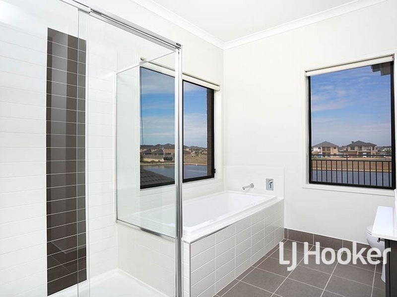 58 Sanctuary Lakes East Boulevard, Sanctuary Lakes VIC 3030