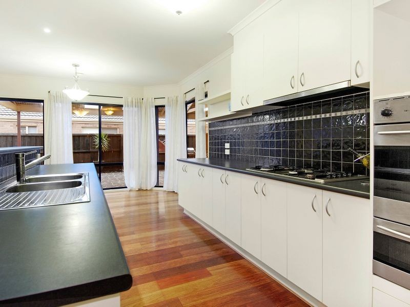 31 Dunkirk Drive, Point Cook VIC 3030
