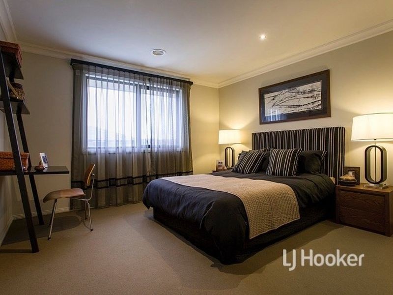 64 Boardwalk Boulevard, Point Cook VIC 3030