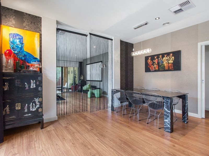 6 Fifth Avenue, Sanctuary Lakes VIC 3030