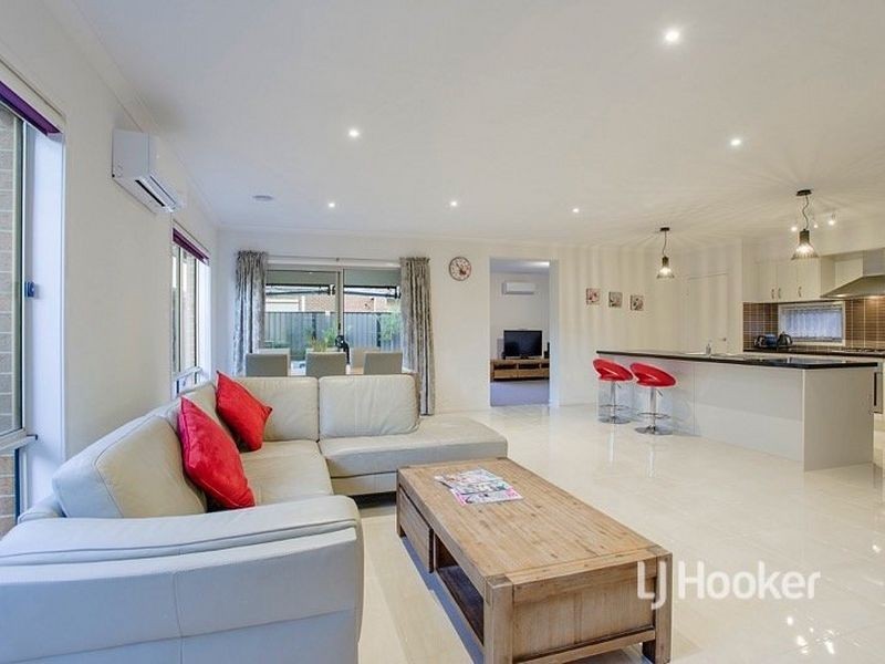 6 Shirley Court, Point Cook VIC 3030