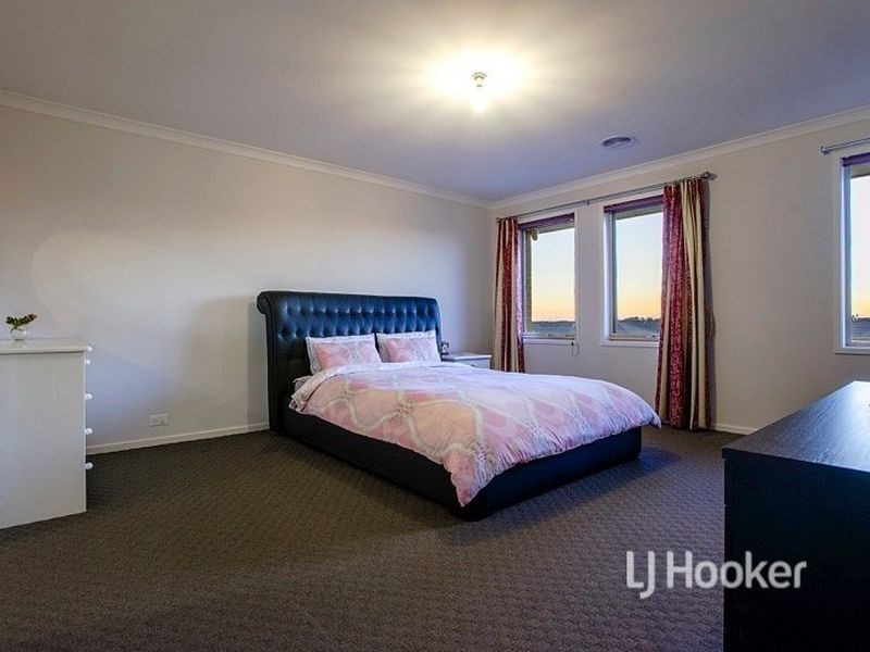 6 Shirley Court, Point Cook VIC 3030