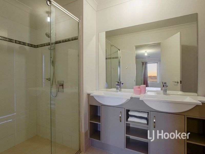 6 Shirley Court, Point Cook VIC 3030