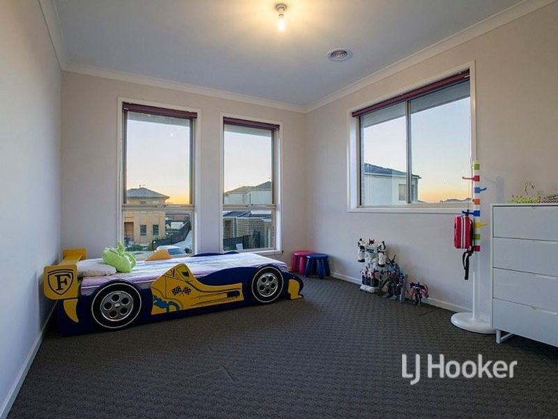 6 Shirley Court, Point Cook VIC 3030