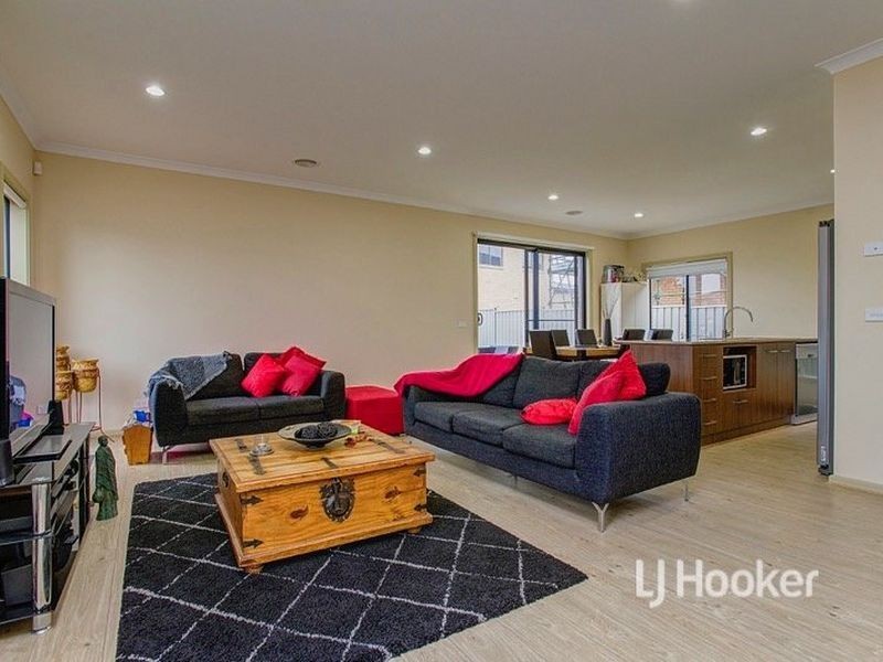 47 Broadstone Way, Point Cook VIC 3030