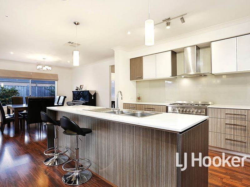 19 Boathaven Road, Point Cook VIC 3030