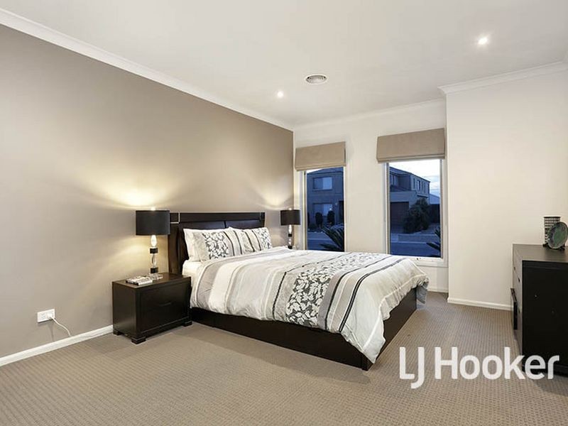 19 Boathaven Road, Point Cook VIC 3030