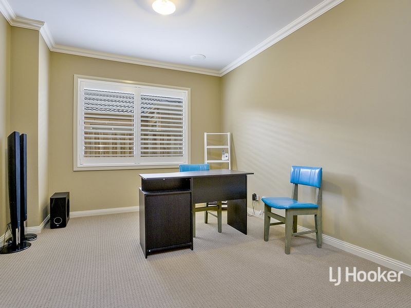 12 Manna Way, Point Cook VIC 3030