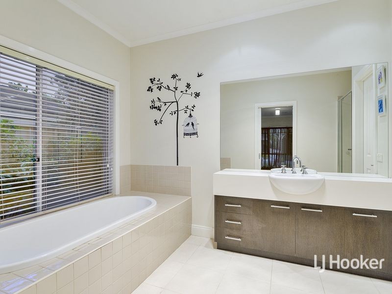 5 Messina Crescent, Point Cook VIC 3030