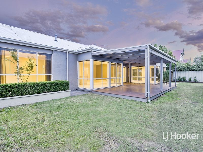 5 Messina Crescent, Point Cook VIC 3030