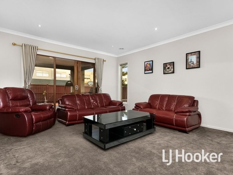 1 Millpond Drive, Point Cook VIC 3030