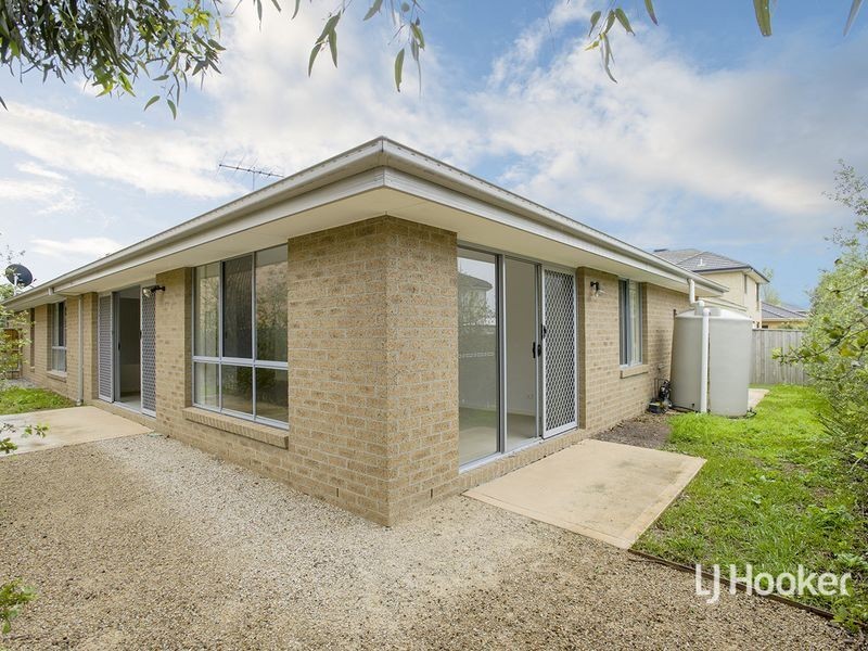 20 Lincoln Park Close, Sanctuary Lakes VIC 3030