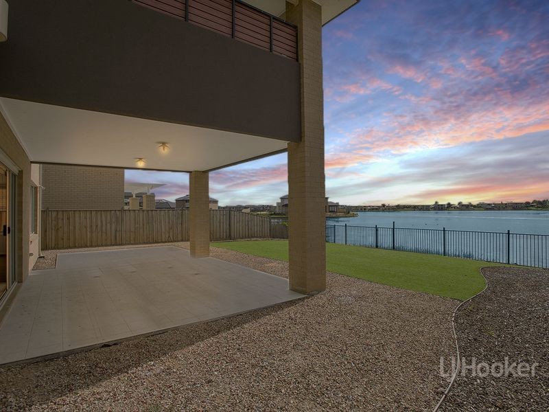 165 Sanctuary Lakes South Boulevard, Sanctuary Lakes VIC 3030