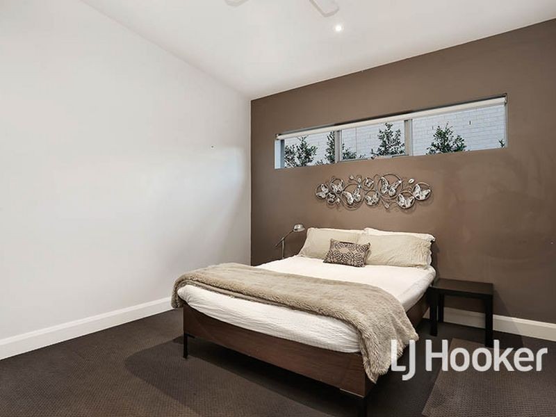 8 Fuchsia Crescent, Point Cook VIC 3030