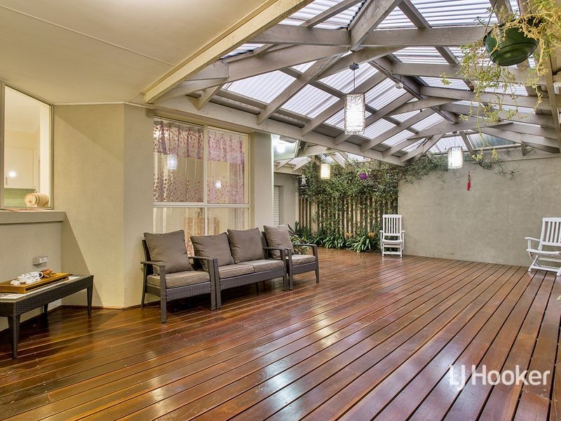 74 Glastonbury Circuit, Point Cook VIC 3030