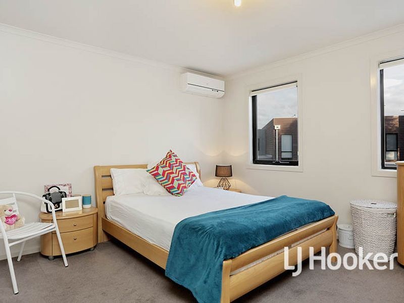 33/39 Astley Crescent, Point Cook VIC 3030