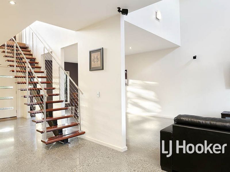 33 Lennon Boulevard, Point Cook VIC 3030