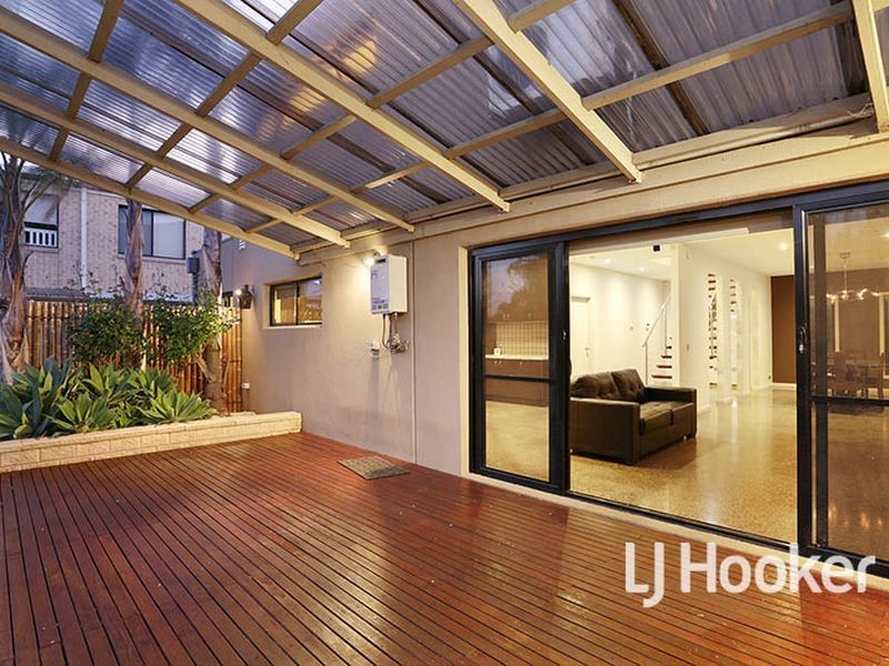 33 Lennon Boulevard, Point Cook VIC 3030