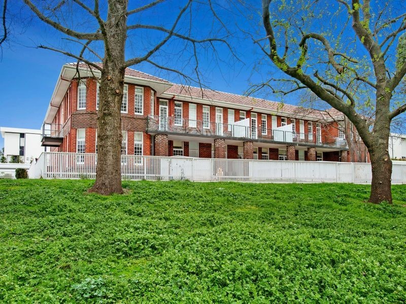 8/30 Linacre Drive, Bundoora VIC 3083