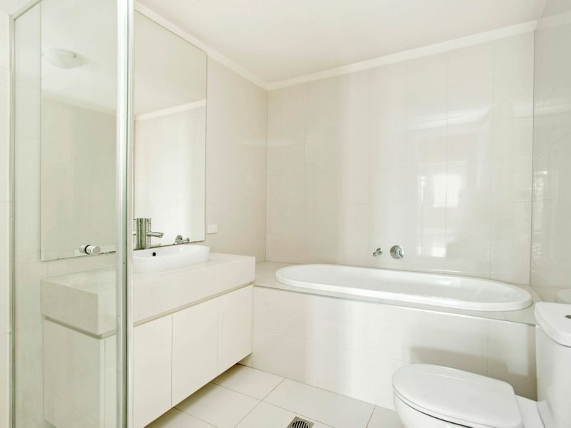 8/30 Linacre Drive, Bundoora VIC 3083