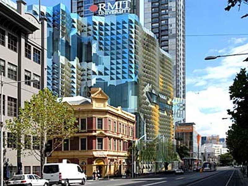 8/30 Linacre Drive, Bundoora VIC 3083