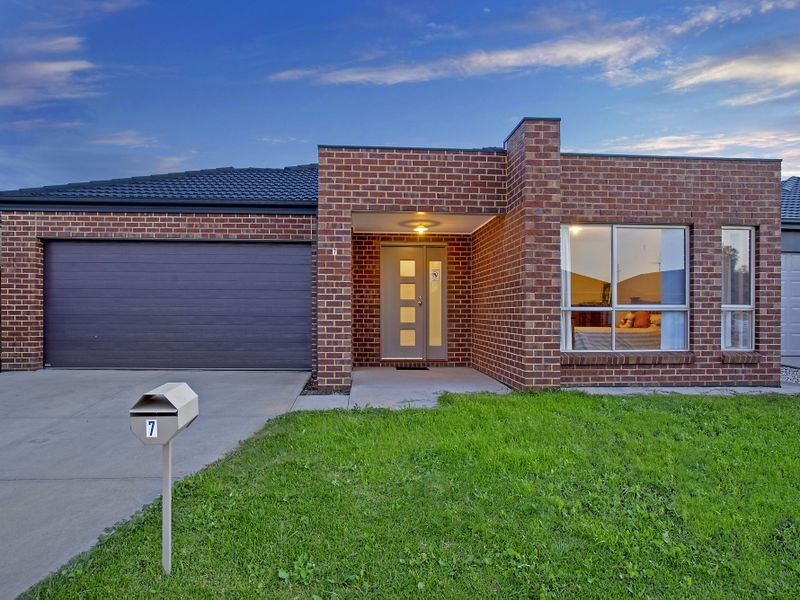 7 Spinifex Street, Point Cook VIC 3030