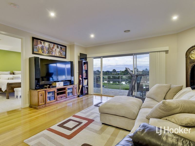 4 Lincoln Park Close, Sanctuary Lakes VIC 3030