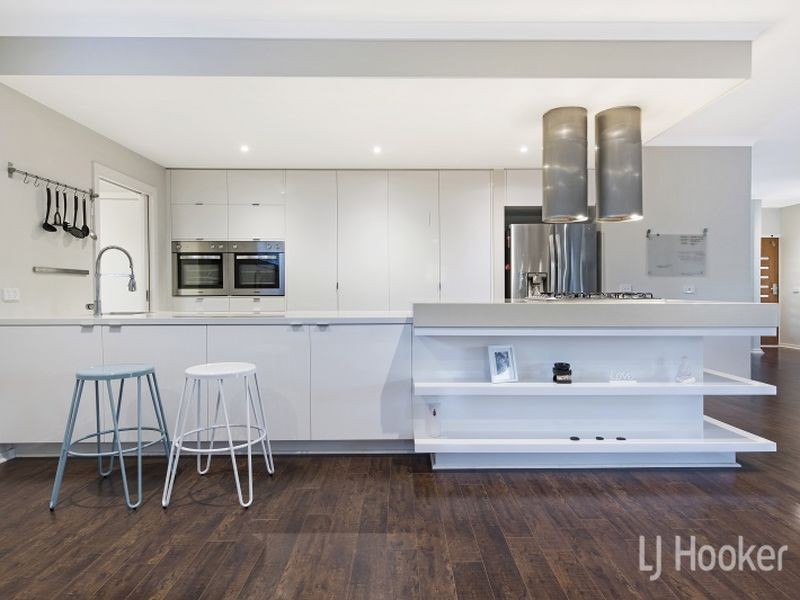 1 Calypso Crescent, Point Cook VIC 3030