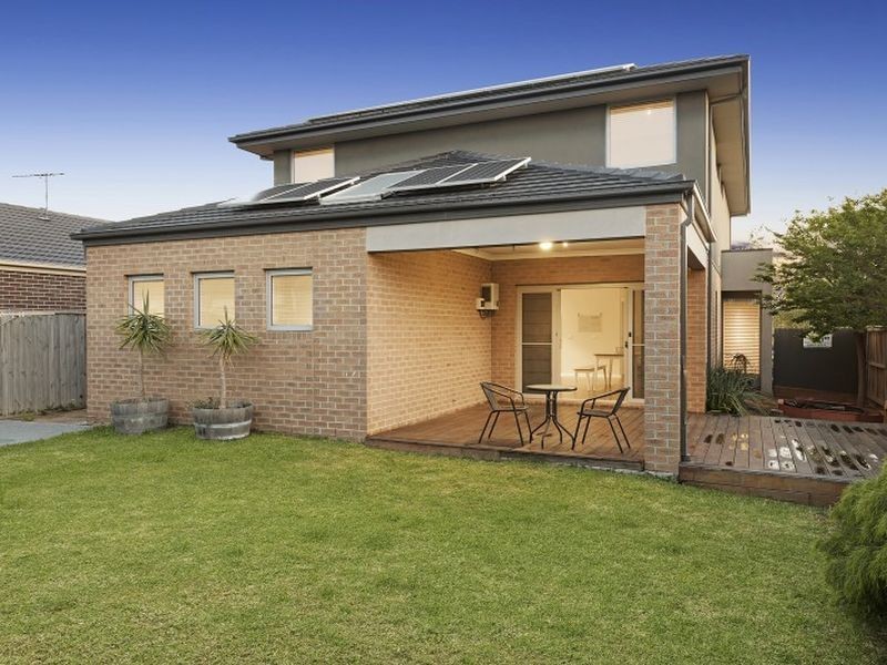 1 Calypso Crescent, Point Cook VIC 3030