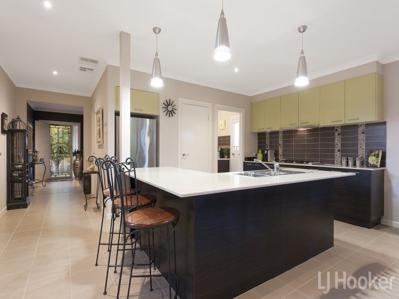 11 Fuchsia Crescent, Point Cook VIC 3030